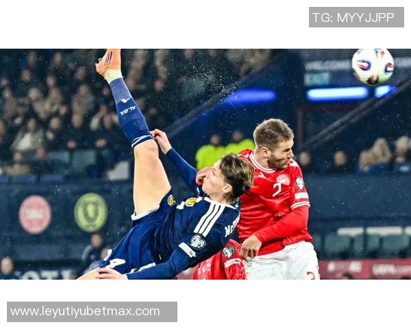 那不勒斯总监惊讶曼联放麦克托米奈球员进球表现超出预期