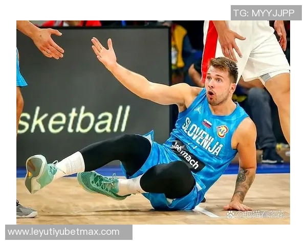 东契奇首度砍下40三双老詹称赞其如魔术师般出色表现 东契奇首度砍下40三双老詹称赞其如魔术师般出色表现